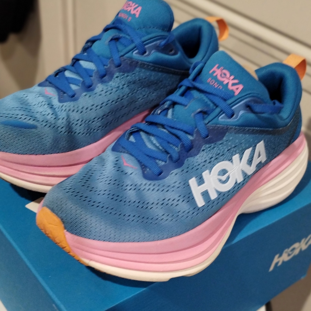 HOKA BONDI 8  6.5 Wide